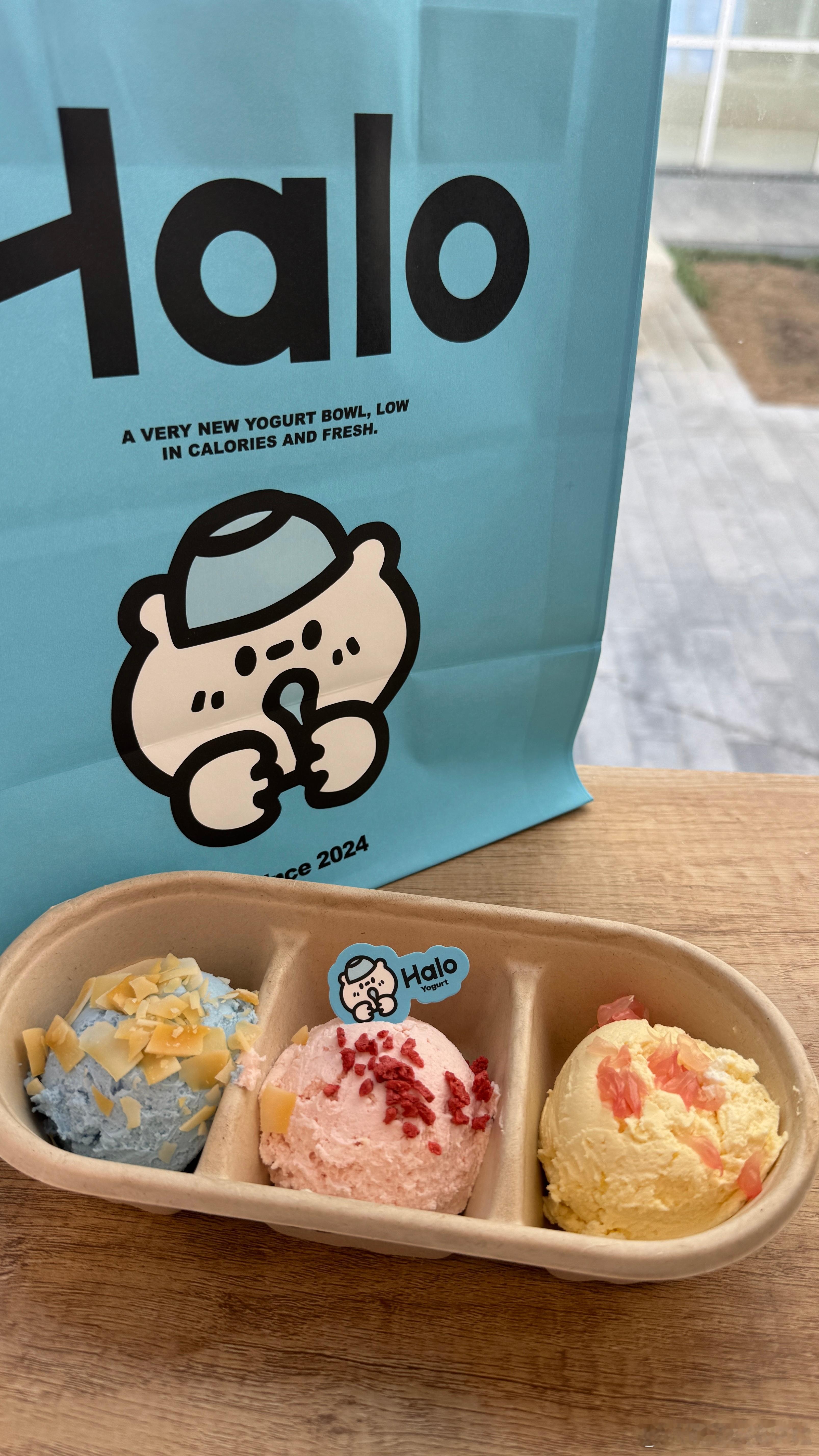 (๑´ڡ`๑) ​​​