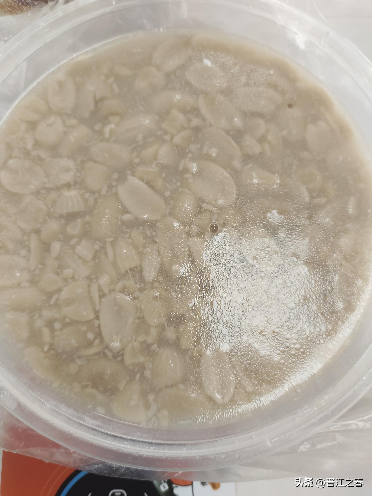 最爱的早餐，花生仁汤配油条！

在浙江绍兴柯桥是吃不到闽南花生仁汤的！

说实话
