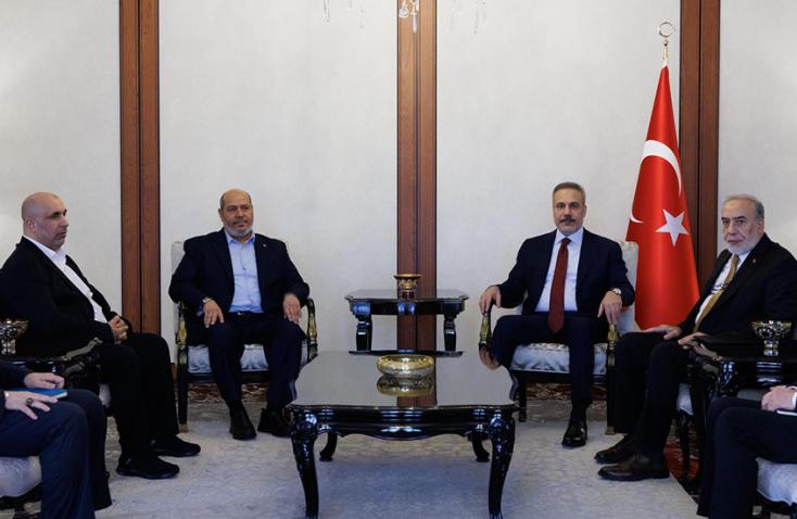 加沙爆炸成疑？
【综合新闻】圣诞夜的前夕，加沙地带的枪声似乎从未远去。当地时间1