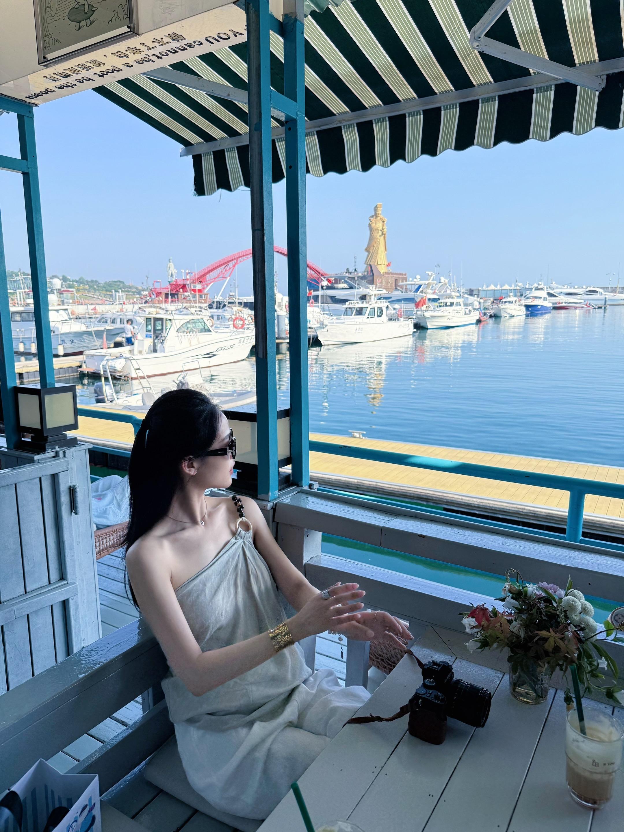 我爱30℃的海边𓇼₊˚ 来青岛吹夏天的海风不要太舒服！ 打卡了收藏好...