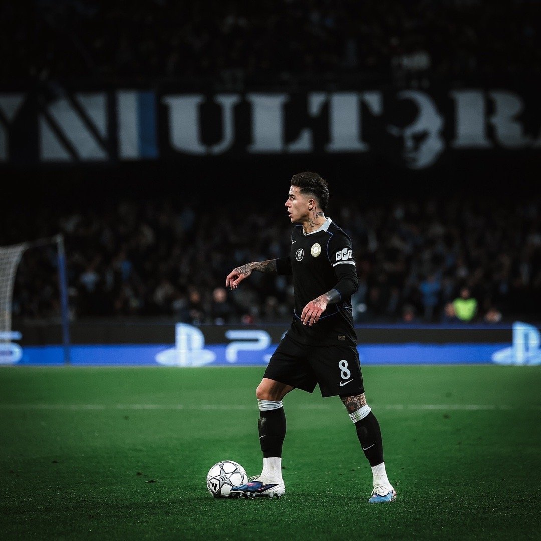 那不勒斯的欧冠赛场，恩佐将进球献给马拉多纳🙏🏼欧冠联赛那不勒斯2比3切尔西 