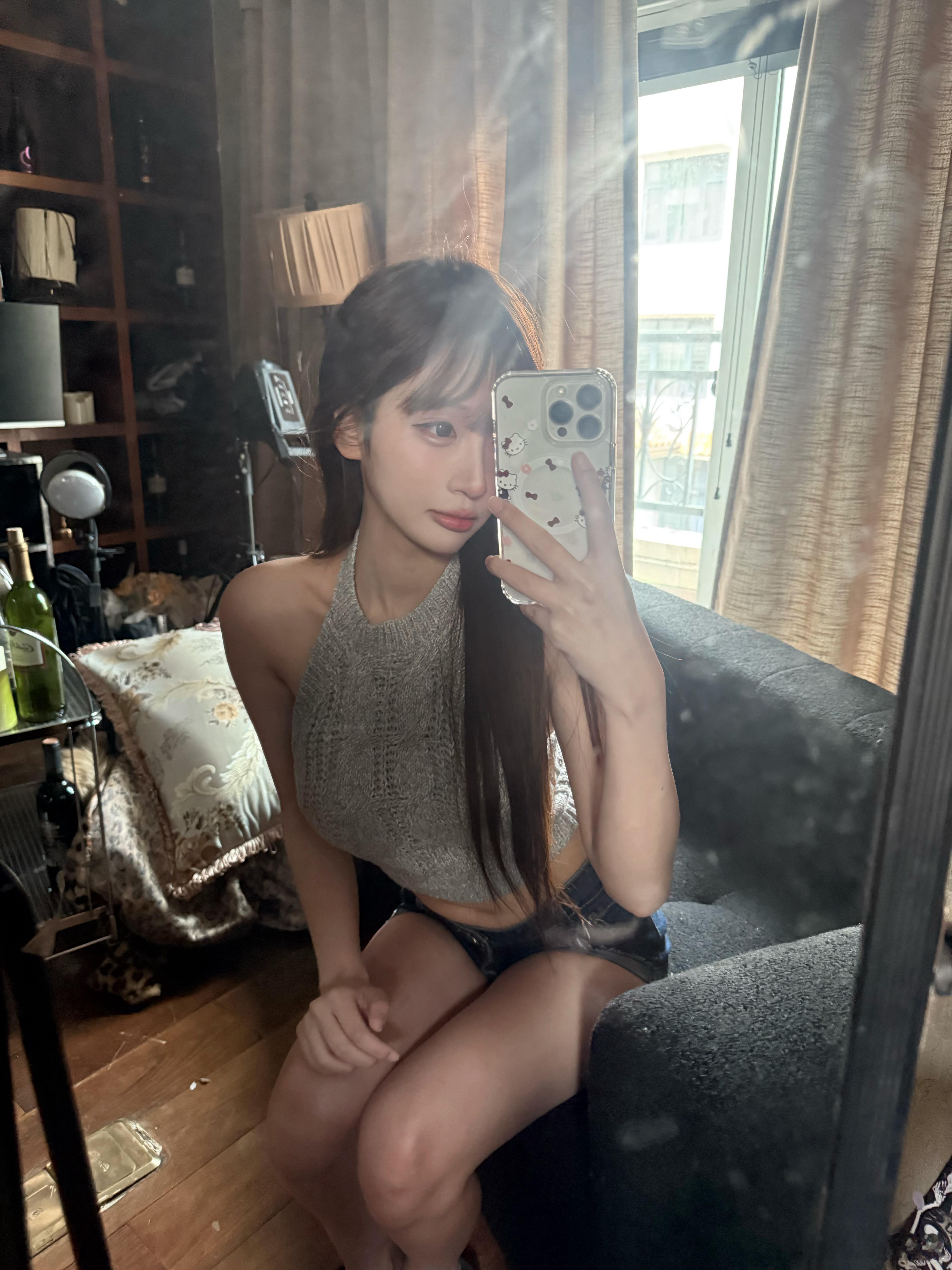 最近好爱对镜拍 