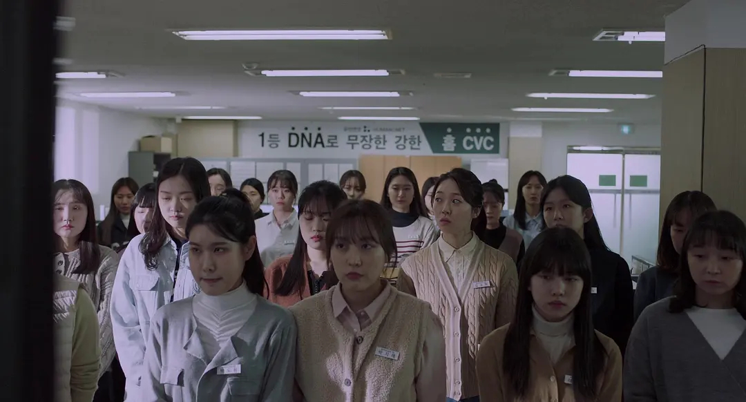 晚安🌙“现在成了吃苦才能受到尊重的情况，其实反而更被看不起，没人关心实际发生了