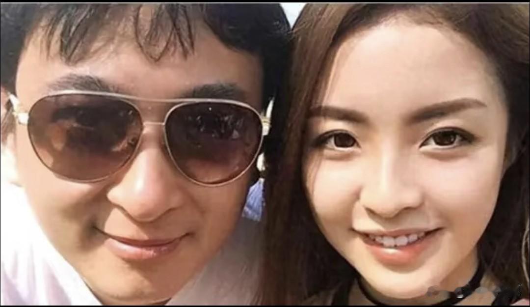 王思聪好像真的悟了：
恋爱就像装修，
换一次就得扒一层皮。

年轻时换女友像换衣