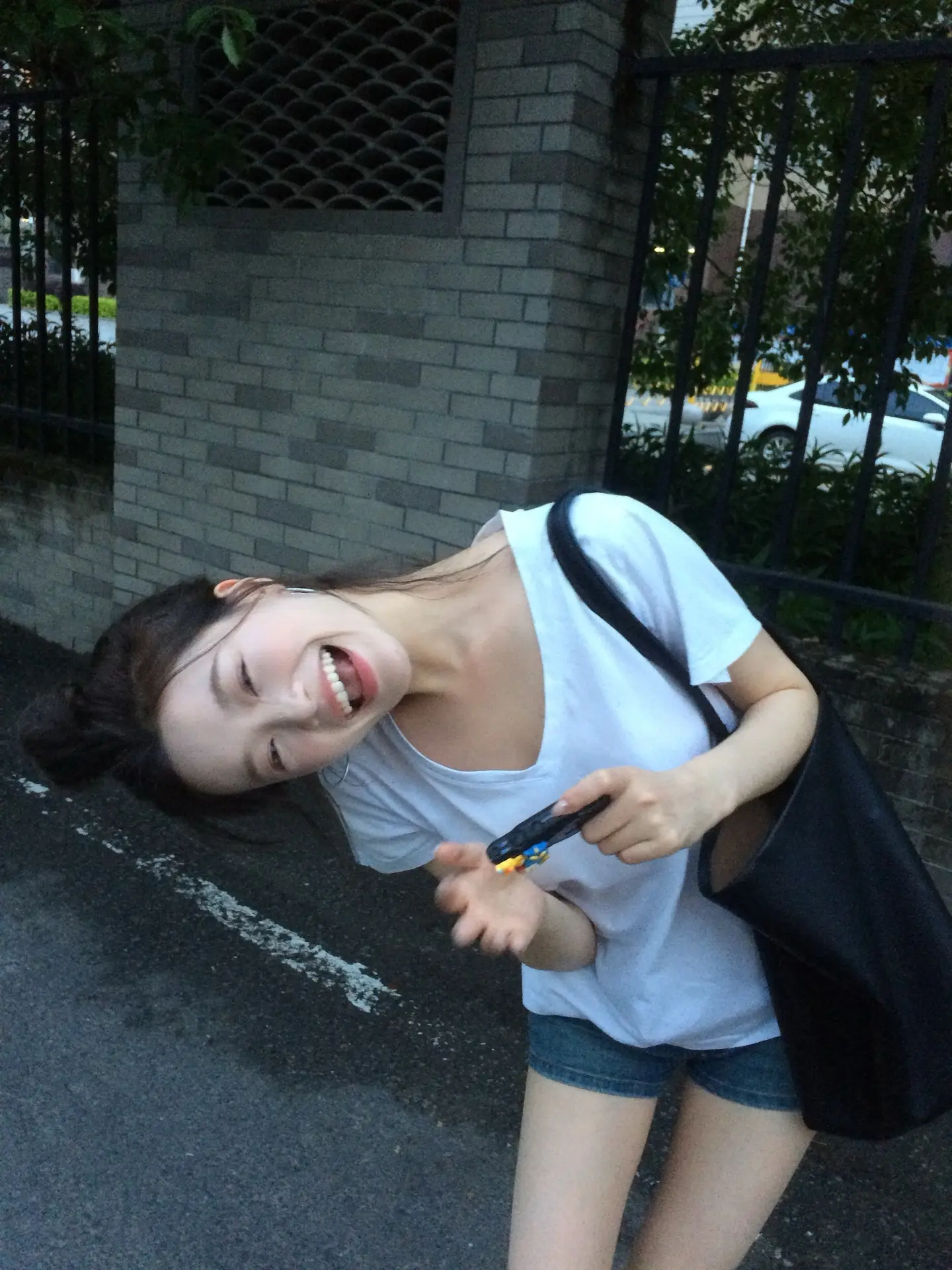 但预报有雨有雨有雨 我的心犹豫犹豫犹豫