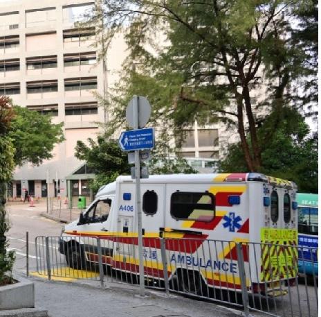 珍惜生命，今日（13日）下午3时许，香港警方接获报案，指一名40多岁女子倒卧薄扶