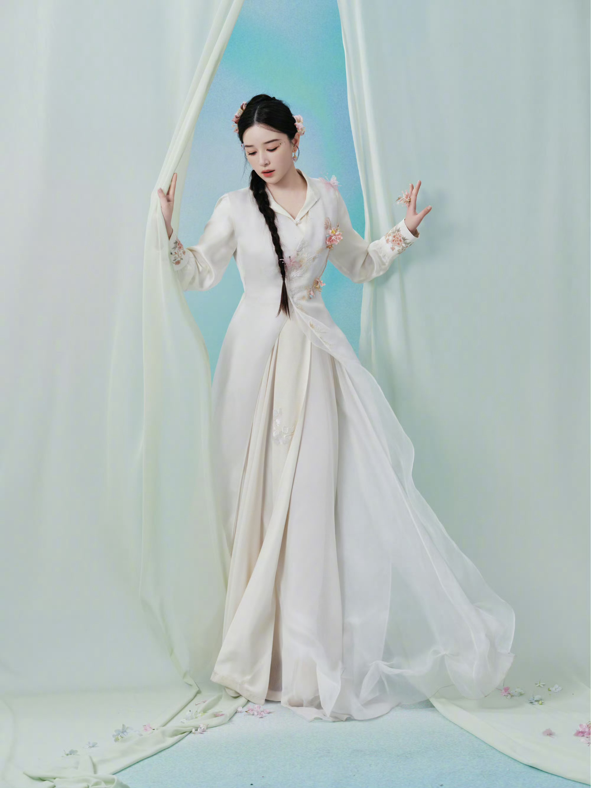 阚清子阚清子一公造型姐姐又瘦了，一公造型真的好美！！期待今晚舞台！！！乘风202