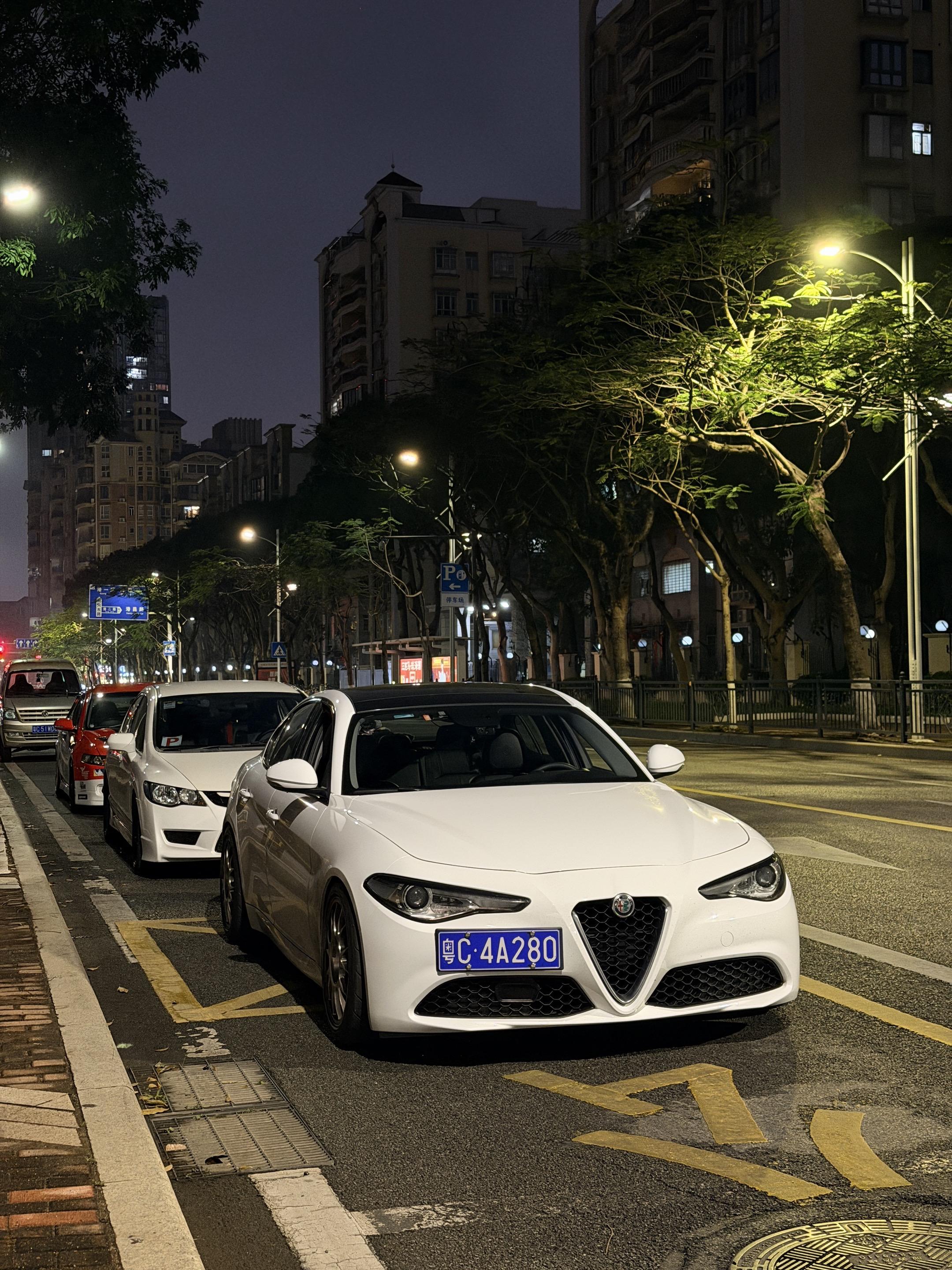 珠海你真的很无聊 有没有什么可以溜车拍照的地方推荐😭