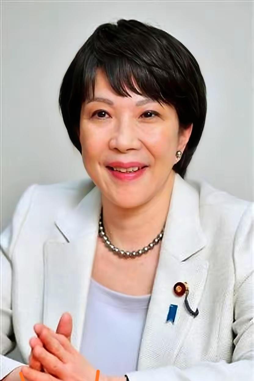 刚查了下
最近日本政客高市早苗扯着嗓子喊什么“中国军力扩张威胁日本”，还放话说一