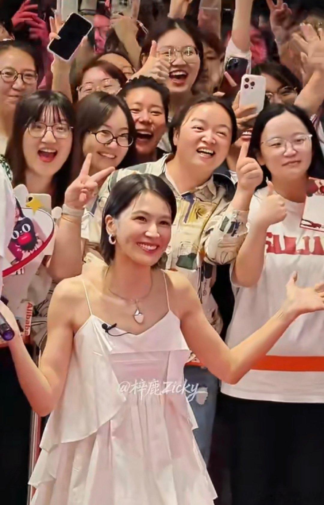 曾沛慈对自己的人气一无所知乘风2026唱功实力摆在这，收获大批喜爱理所当然，期待