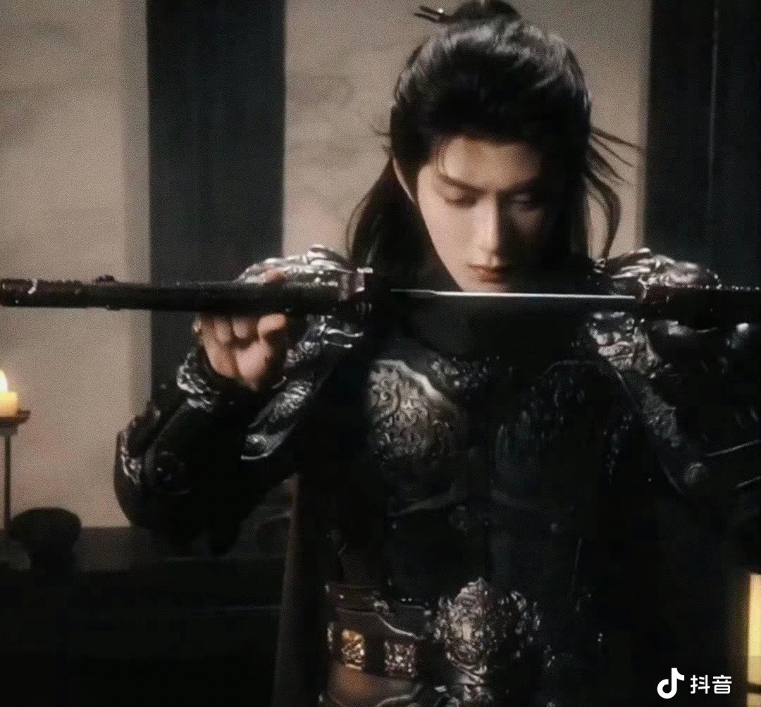 檀健次谢却山/檀健次 