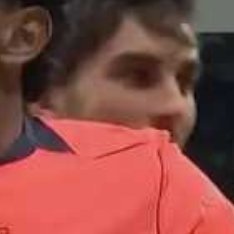 欧冠1/8决赛首回合，巴塞罗那客场1-1战平纽卡斯尔联，亚马尔在补时阶段罚入绝平