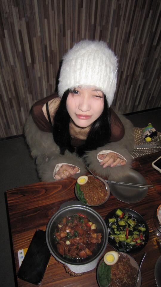 真爱吃饭一女的