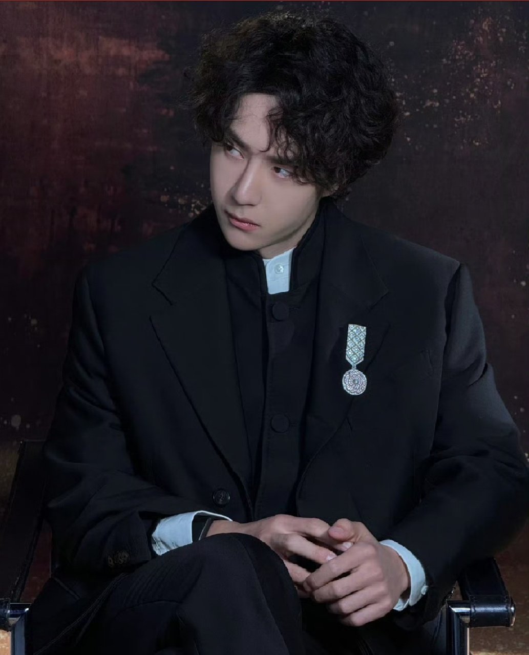 王一博live一下 王一博live图九宫格 王一博live一下！ 