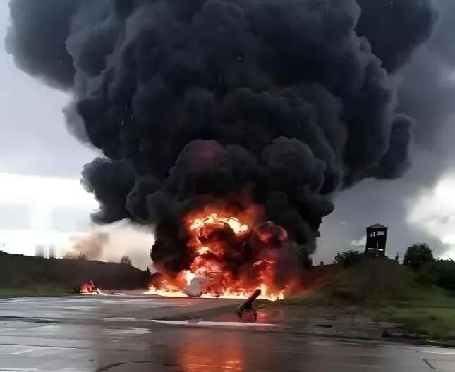 令人作呕！
卢卡申科批评美国整天把正义挂在嘴边令人作呕，之前美国突袭委内瑞拉，把