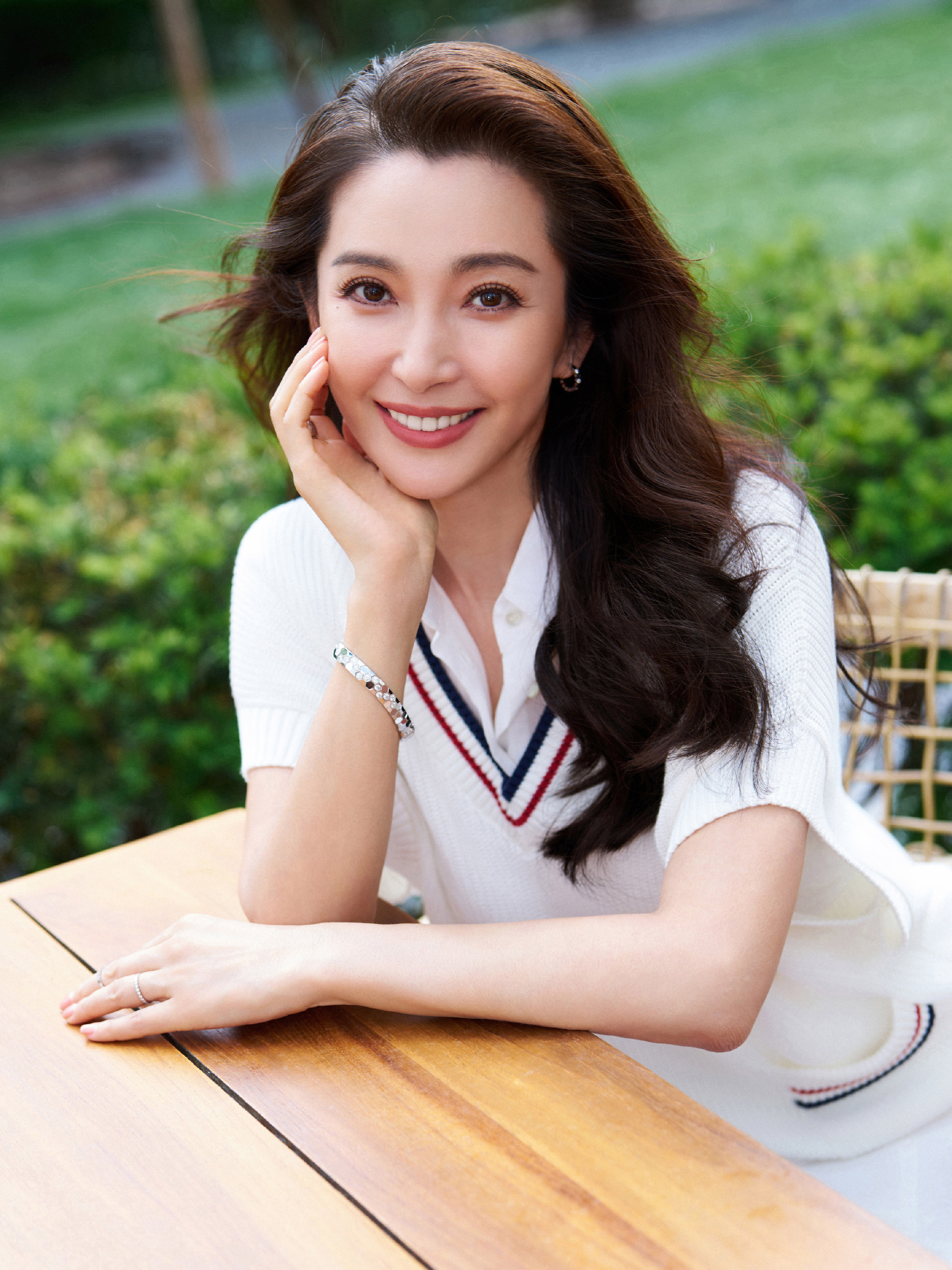 李冰冰 