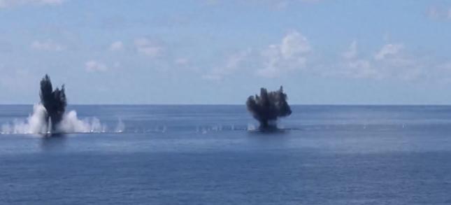 两天前东太平洋的国际水域突然传来爆炸声，美军二话不说对着4艘船发动了三次空袭，硬