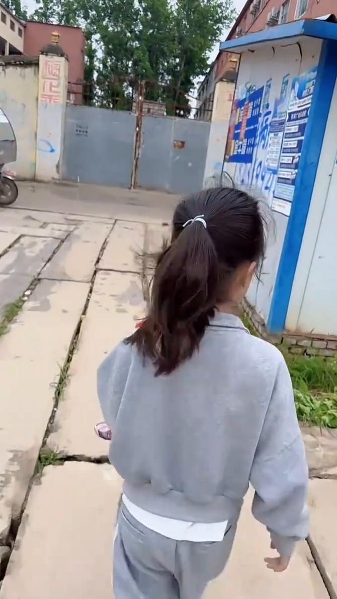 哎呦我的妈，哈哈哈。