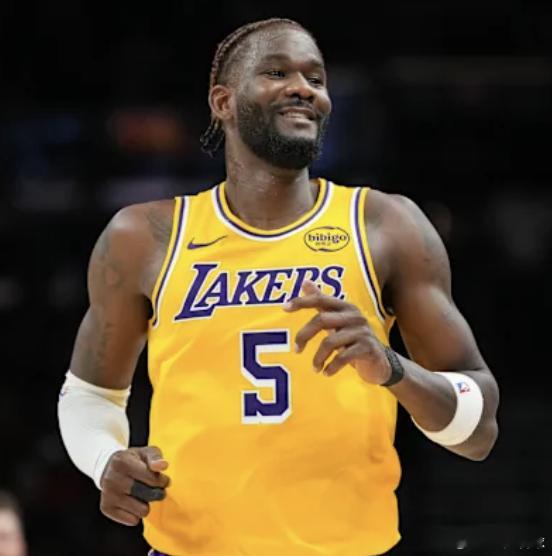 NBA 河村勇树（1.70米）：21分钟内抢下5个篮板！艾顿（2.13米）：30