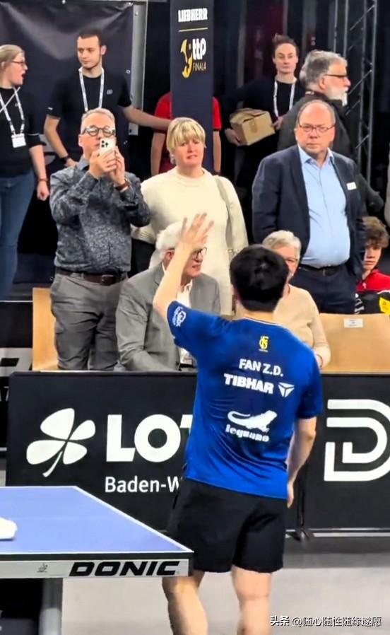 恭喜樊振东德甲联赛转会。

樊振东参与了德甲联赛，让这个联赛人气爆棚，樊振东也得