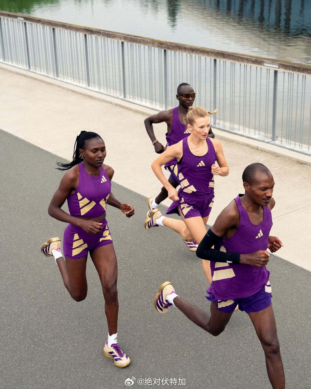 2026年阿迪达斯 adidas Road to Records 服装。紫+金就