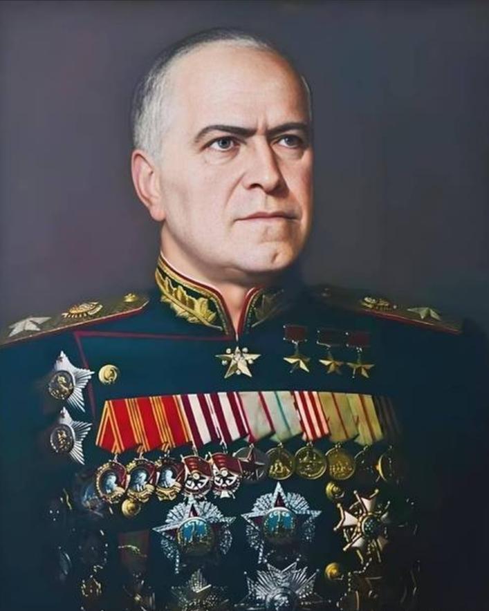 朱可夫属于下限很高，上限也就那样的将领，擅长打烂仗，从41年到45年，基本是换汤