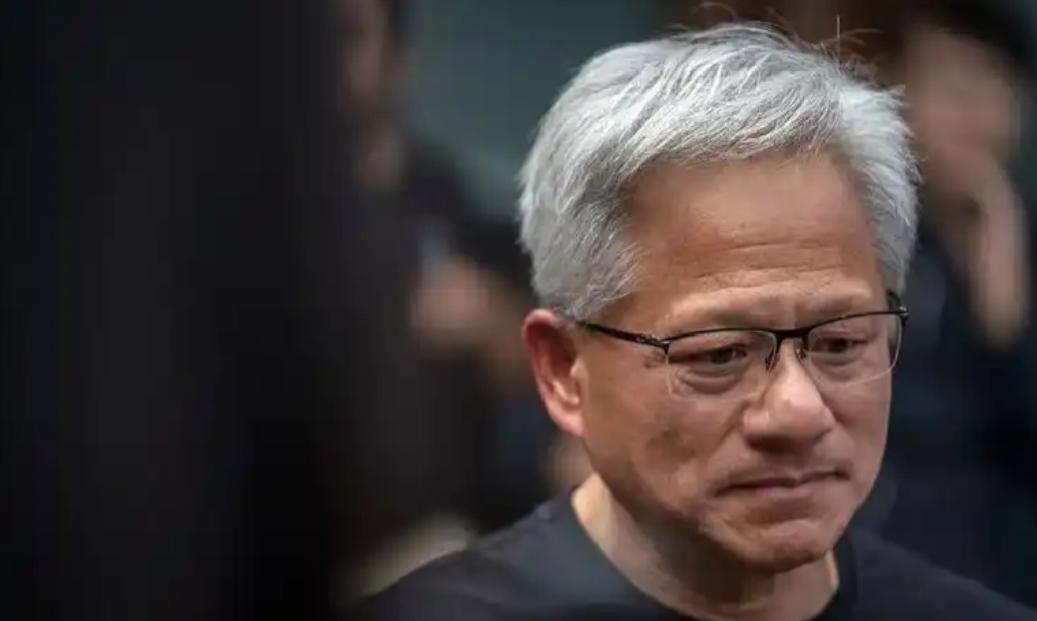 [浮云]美国企业家黄仁勋突然宣布了他对华高端AI芯片销售的态度

字节跳动机房里