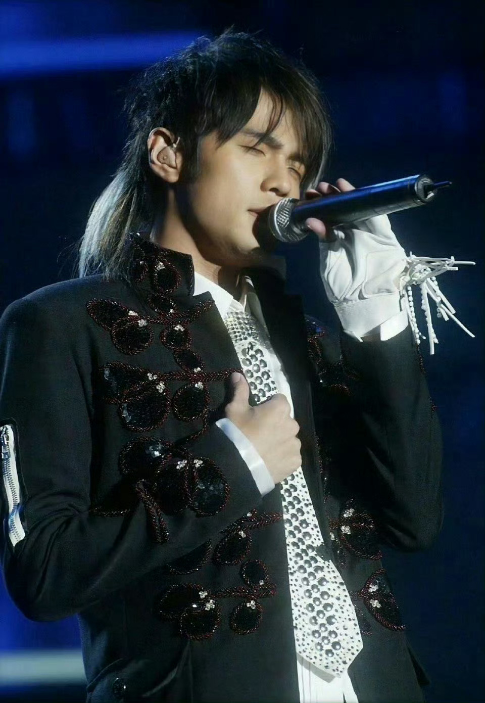 杭州周杰伦痛城没抢到周杰伦杭州站票太遗憾了😭 跪求官方开直播，让我们云赴这场青