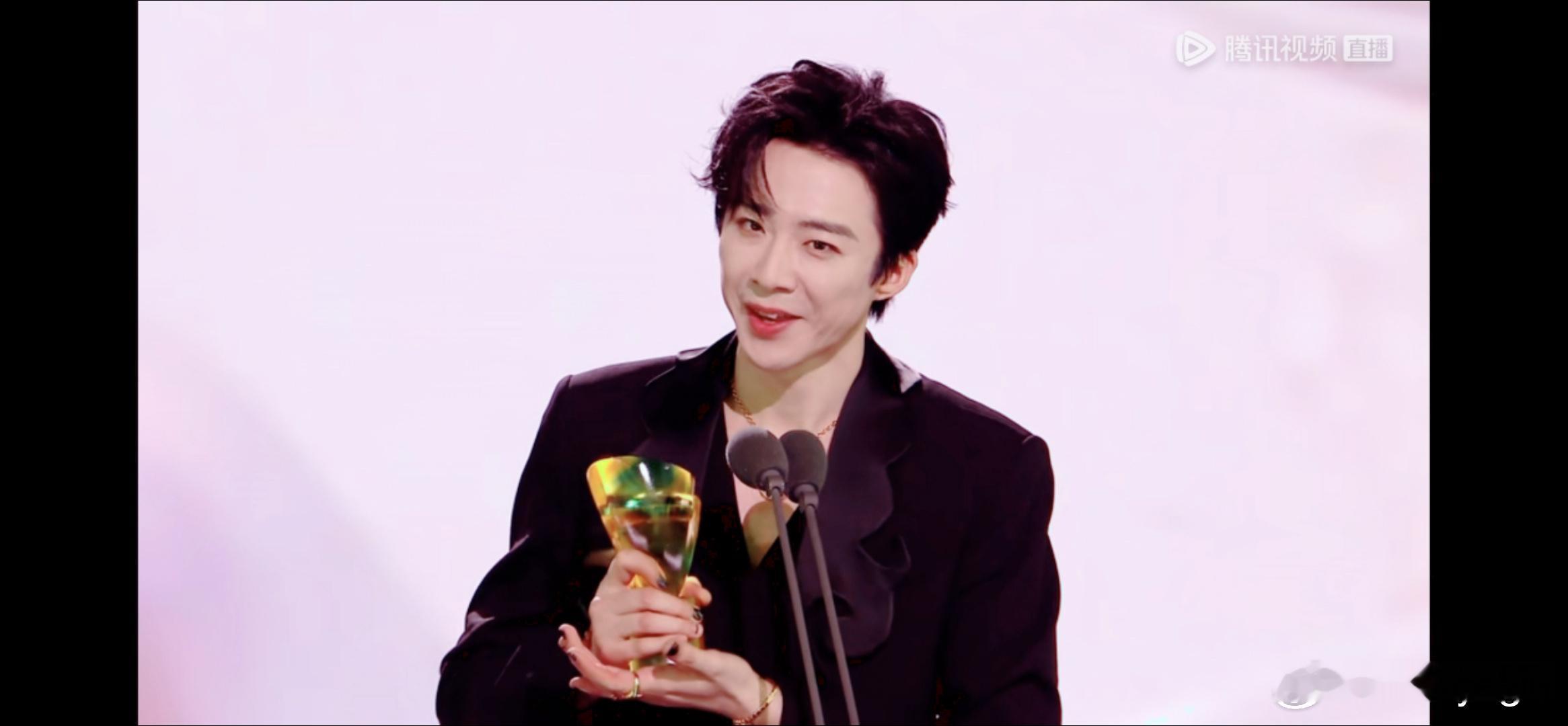 2025高产演员TOP10摩登兄弟刘宇宁 实力高产，作品说话！演员刘宇宁用角色赢