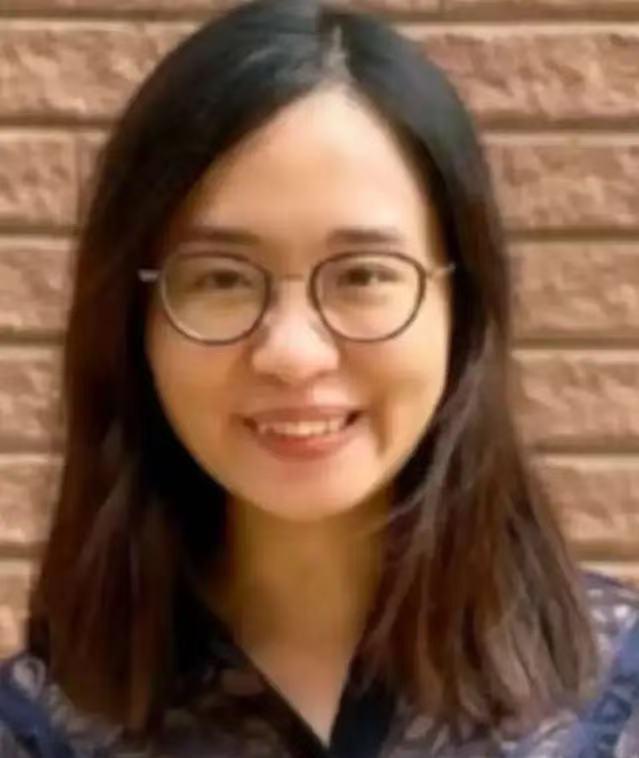 2022年，乱港分子何依琼，决定从香港移居至英国。然而，仅在抵达英国之后仅过了半