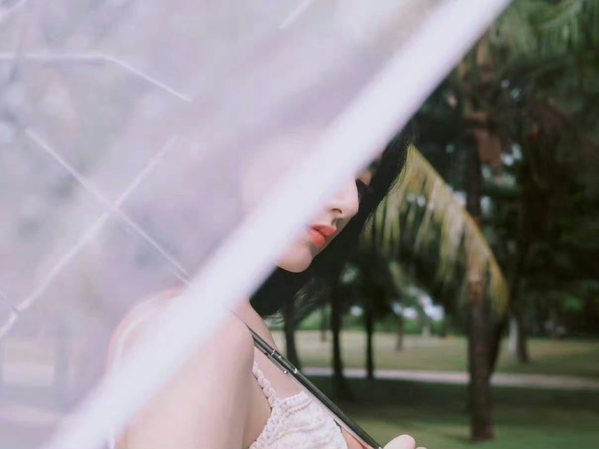 人间至甜袁冰妍 真的没人夸夸OO的唇形很好看吗？想啵啵😘