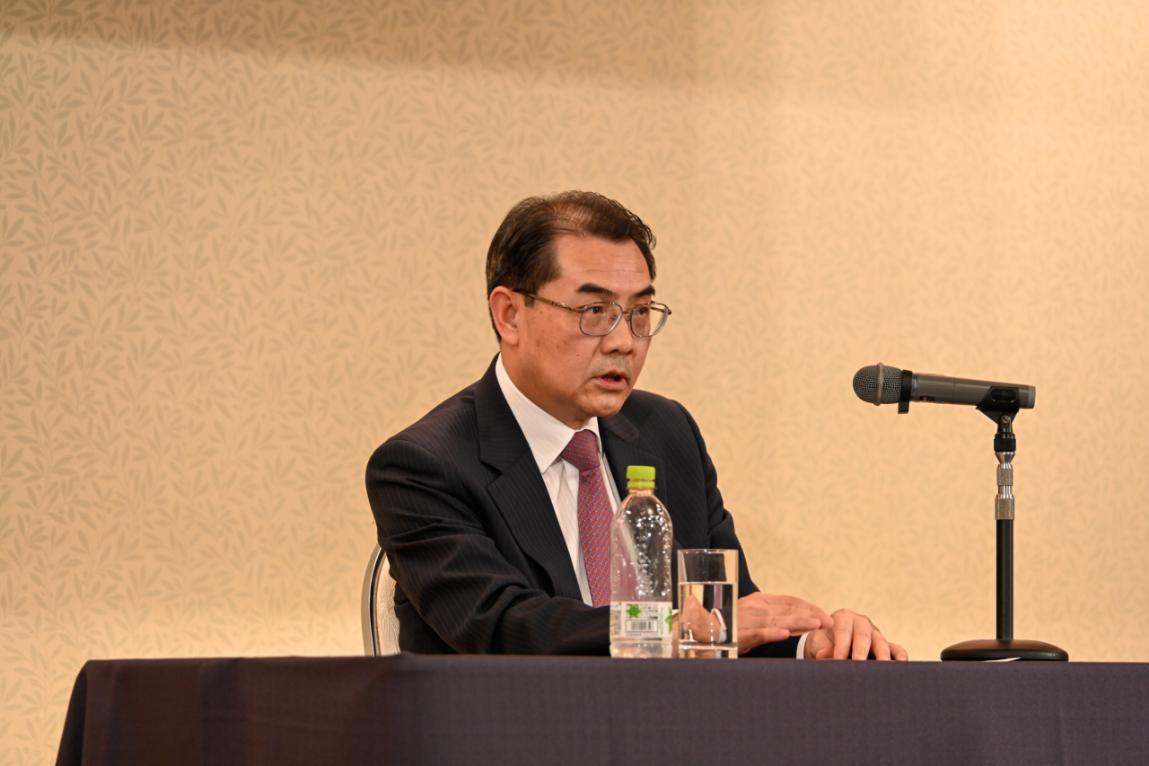 高市早苗躲着不回应，我们继续对日本施压！昨天，我们的驻日大使吴江浩在日本媒体上发