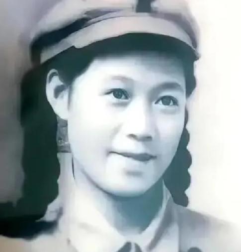 那个跪在坑道里用嘴帮排长排尿的姑娘，是1952年在上甘岭干的，她叫王清珍，那会儿