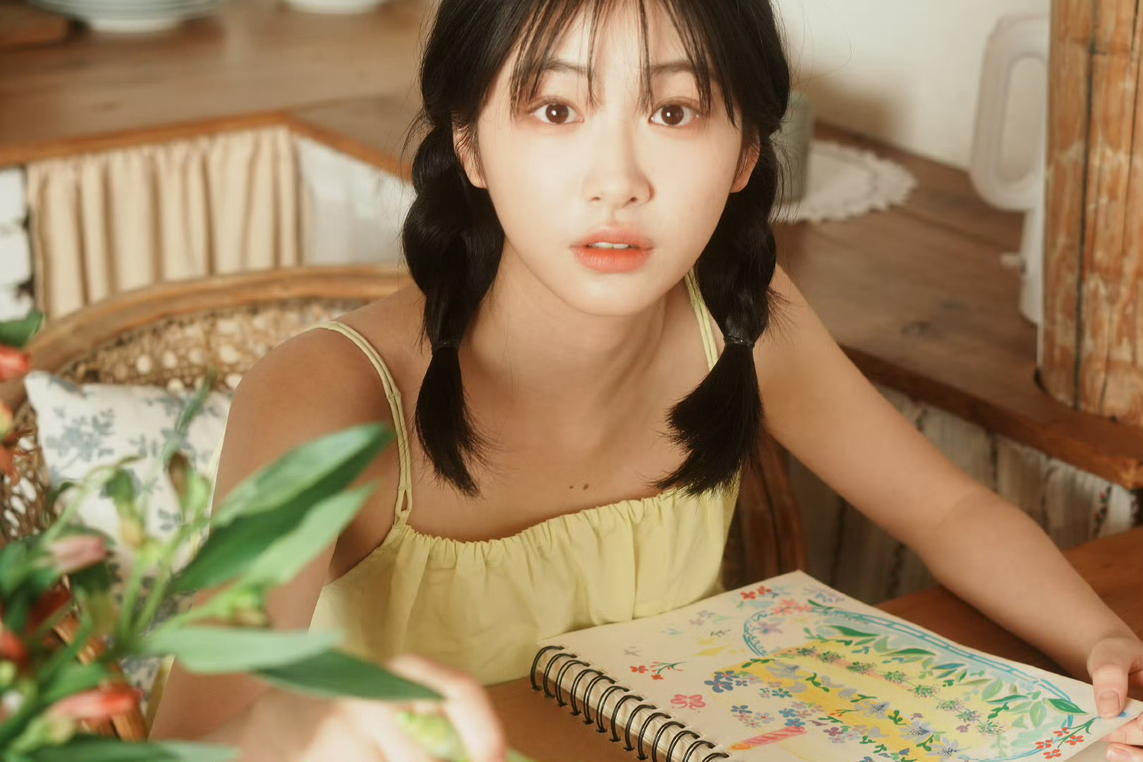 杨肸子[超话] yxz杨肸子念无双 yxz杨肸子卷卷 唯有你的光辉 能像漫过山岭