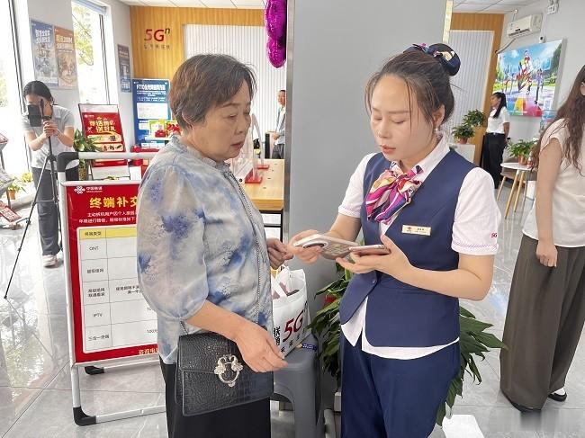 联通客户日今天在义井营业厅见证了U+会员的发布，最戳我的不是那些高大上的权益，而