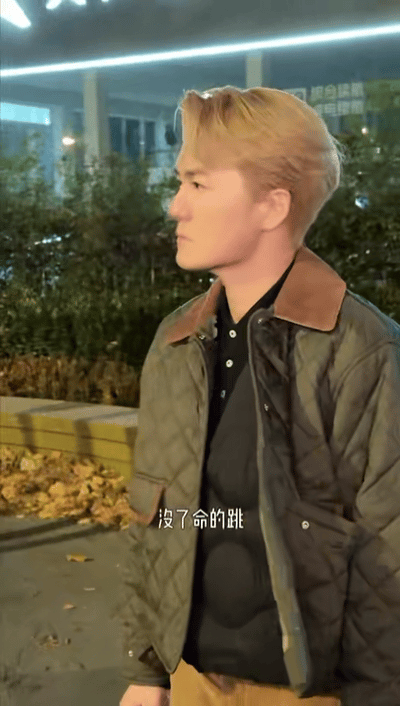 这个团播的每一秒都是爱 没有光鲜舞台，只有深夜到凌晨的街头团播：患癌患儿父母跳着