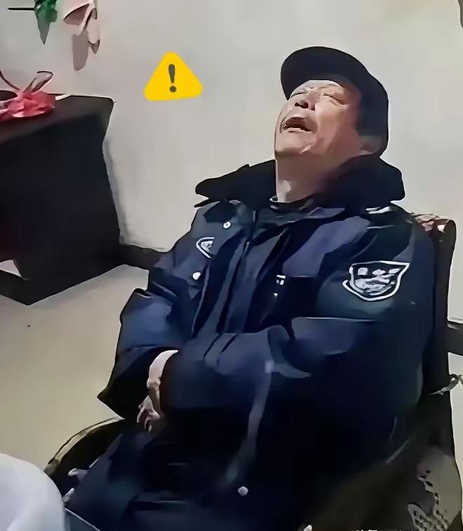 毫无人性！连正常生理需求都不放过！”2022年，广东清远，60岁大爷做保安三年，