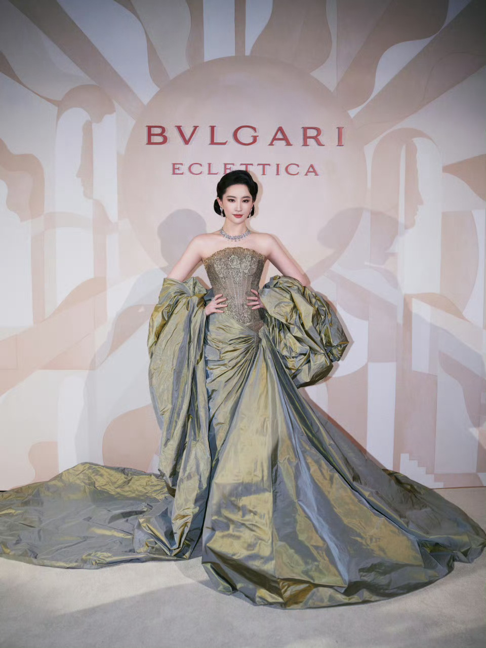 刘亦菲||米兰高级珠宝展鬽影縫匠