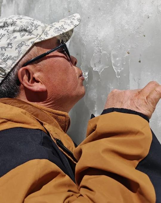 走西域（67）：与“冰山之父”跨越万年之吻
​塔什库尔干慕士塔格冰山，跨越百万年