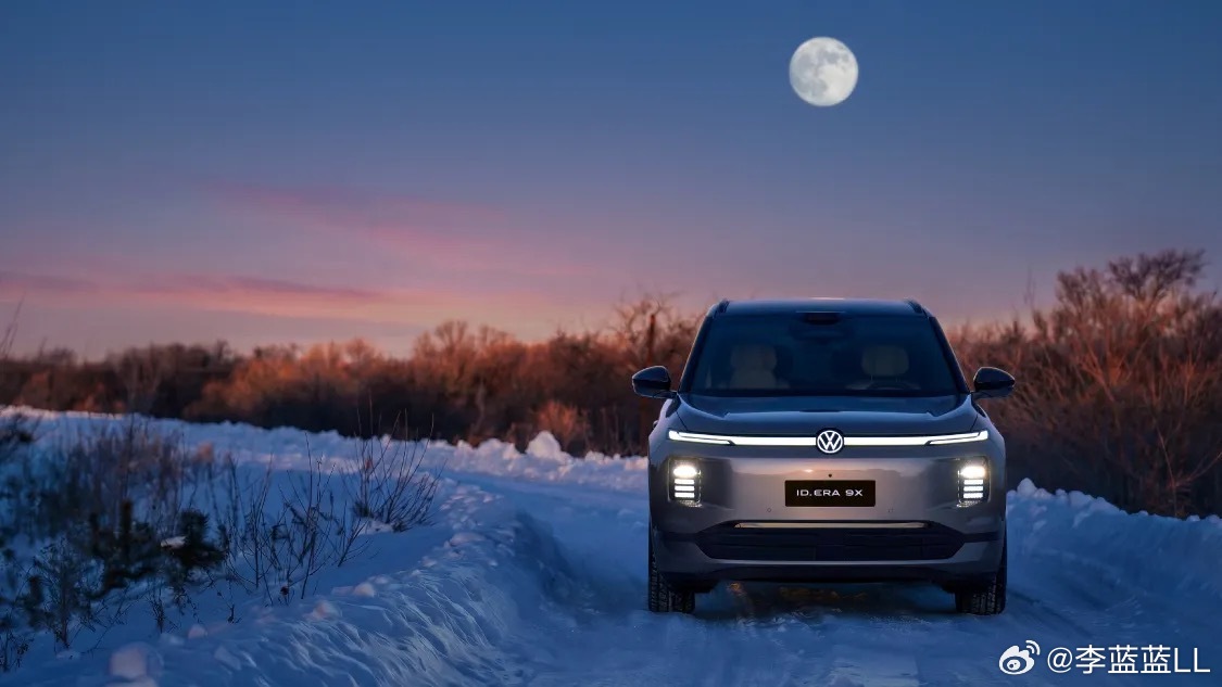 大众的ID.ERA 9X 快来了。这台车是大众在新能源时代的旗舰SUV。 技术上