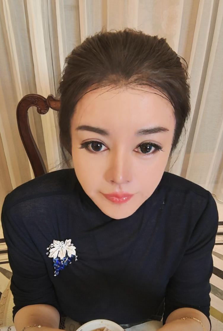 钱不用骗，保证给的比骗的多！

贼有钱的于文红，最近直播说新男友还在上学，还有一