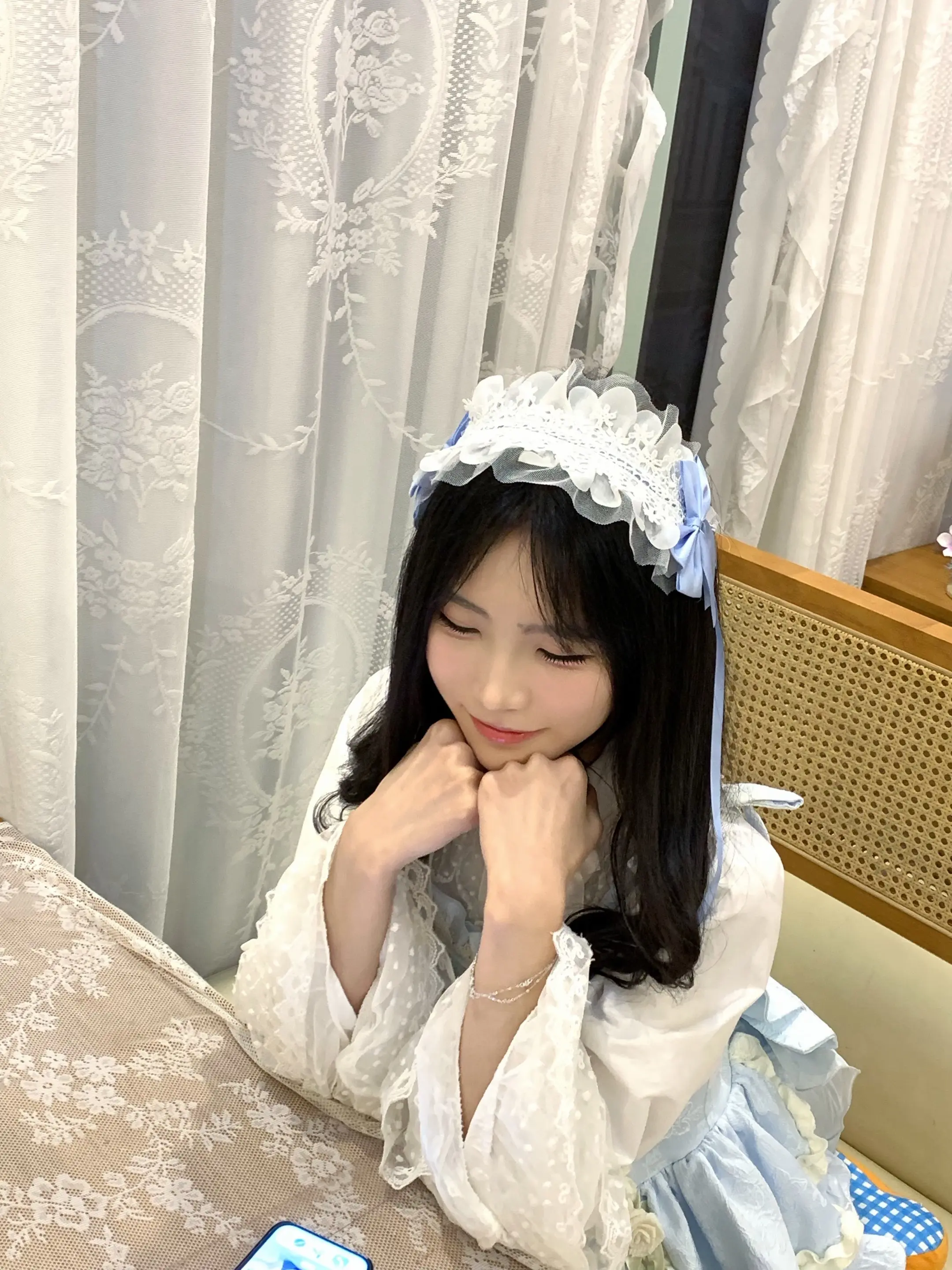 把我的心搞得一团糟 还在那萌萌的笑ᗜ 𐋣 ᗜ