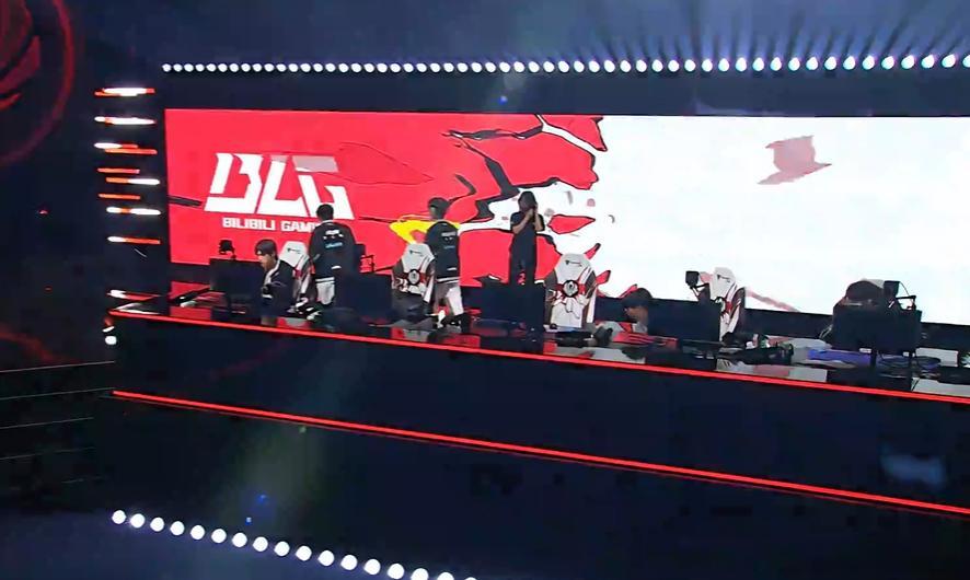 Xun龙之子是吧，这龙全控住了，BLG让一追二T1！Bin：我觉得自信也没什么问