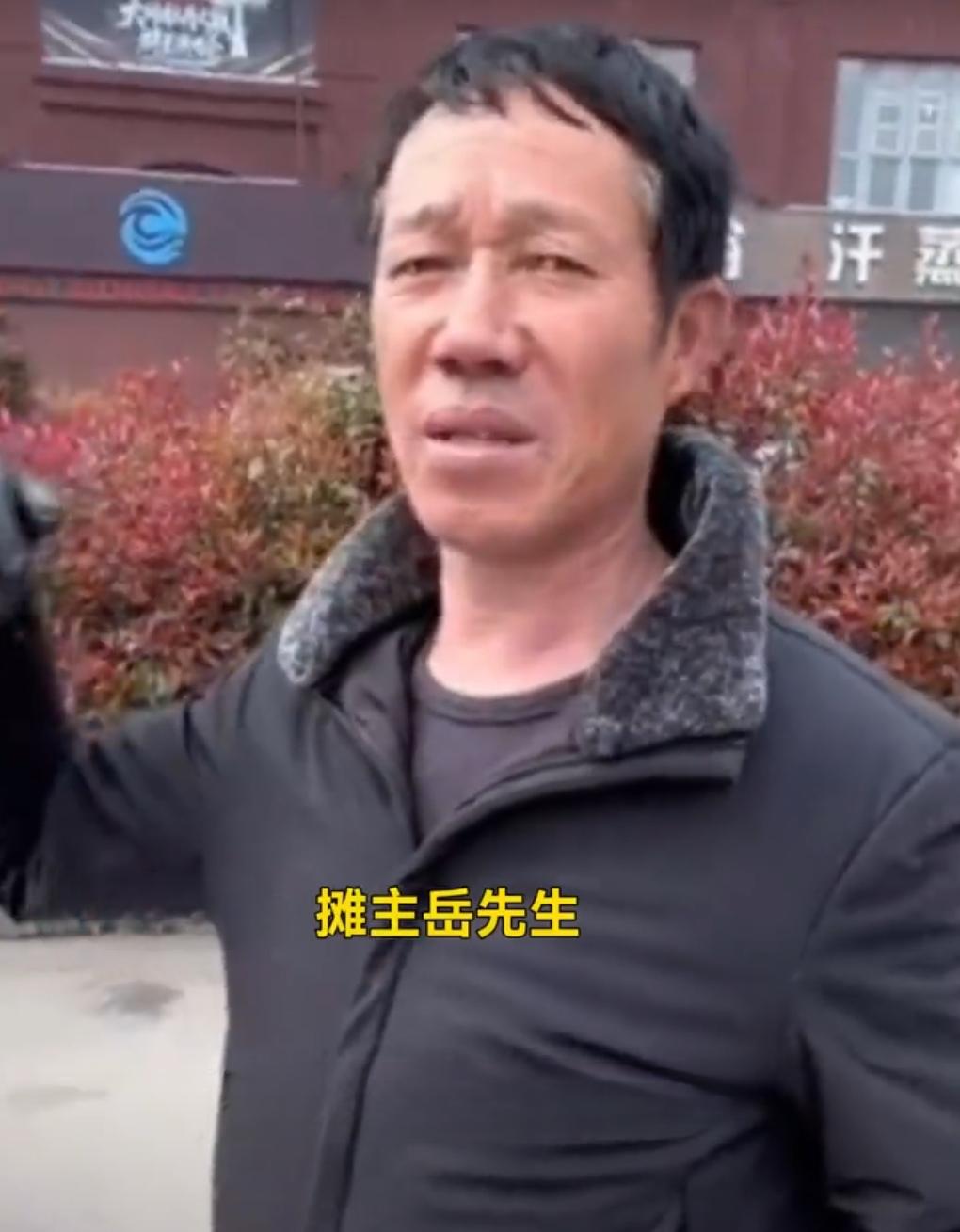 3月31日，江苏宿迁沭阳县，一群小学生徒步前往烈士陵园祭扫英烈。

队伍走到珠江