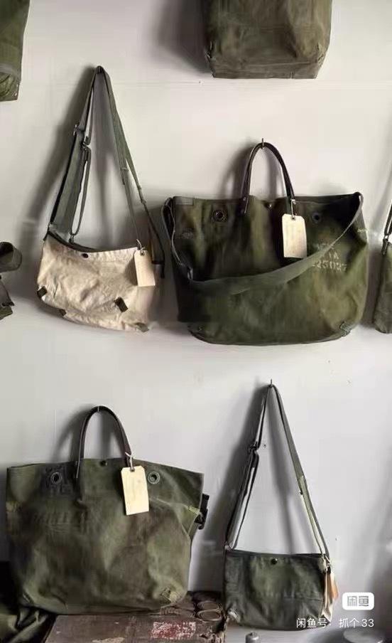 有喜欢Room no.6的嘛自留了一个健身用这两个一次没背用不上  随缘出 私信