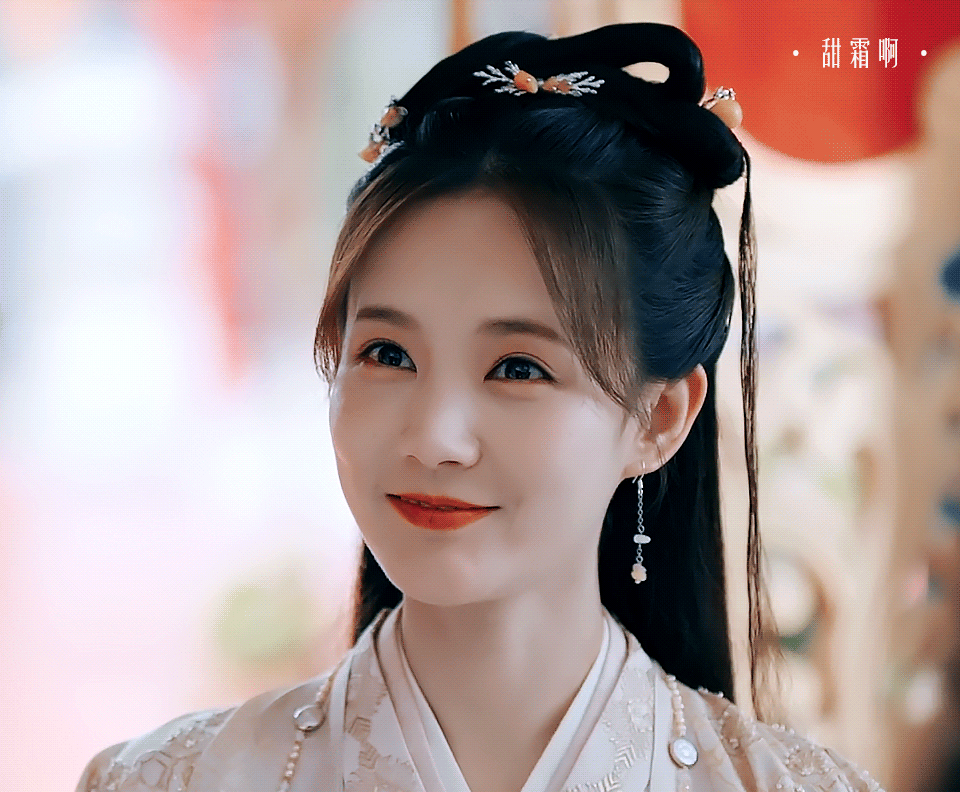 李一桐 《九霄寒夜暖》苏玖儿（好拗口的剧名hhh😂😂😂▷一小撮头发小合集 