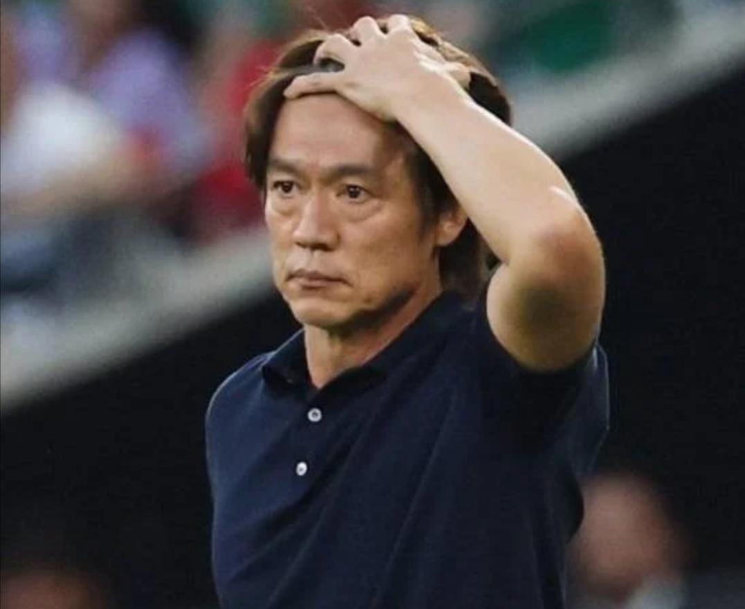 7位主帅的“7种死法”！2026年美加墨世界杯刚打到淘汰赛，教练席已经成了最难做