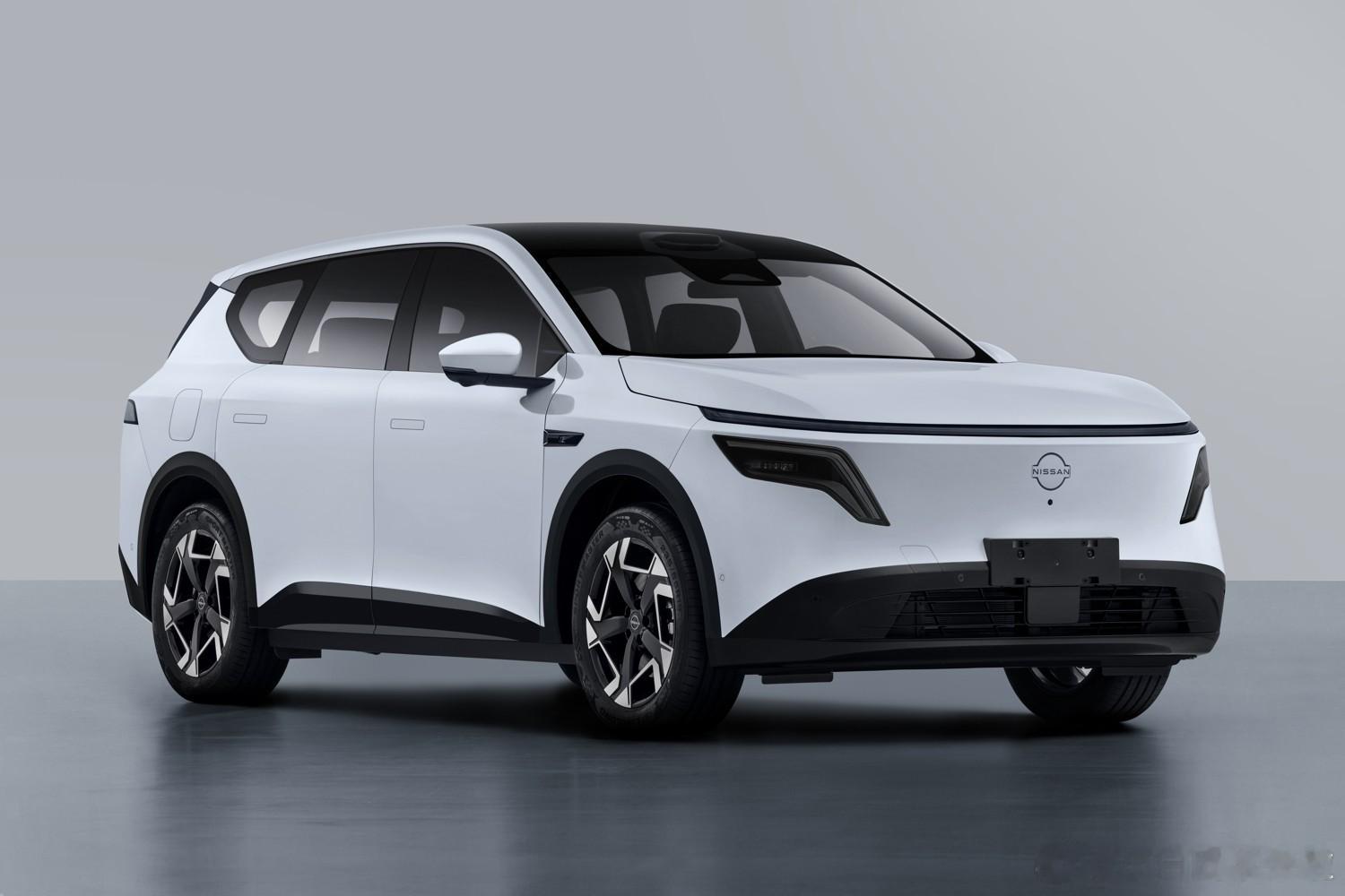 东风日产继日产 N7 和 N6 之后，终于来了一台 SUV 车型——NX8。这样