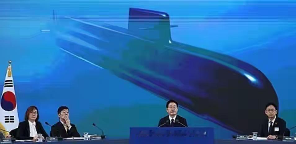 朝鲜严正警告：韩国核潜艇是必须清除的威胁，复仇手段将无可比拟。

8月12日——