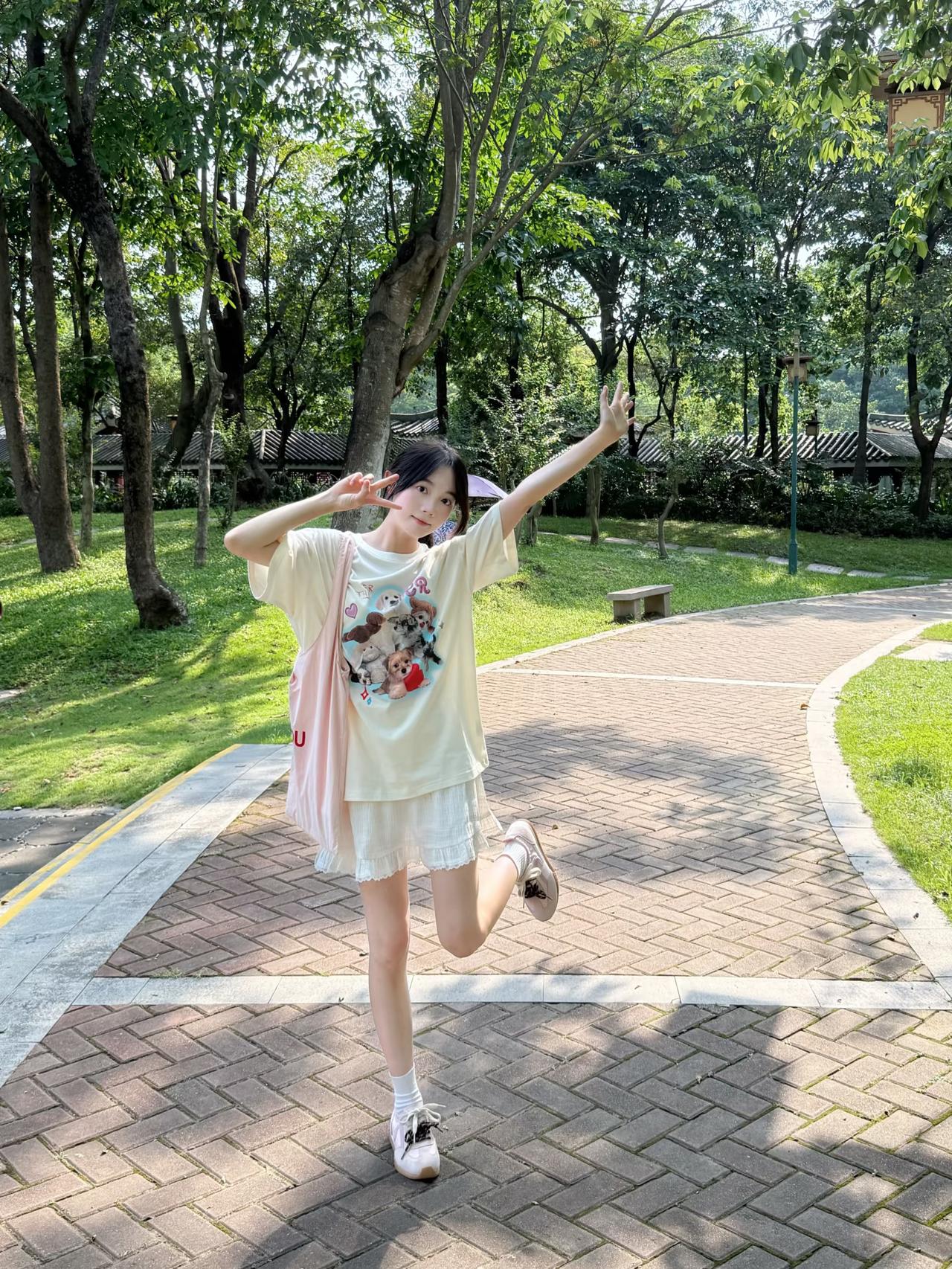 我的衣服上面有修狗